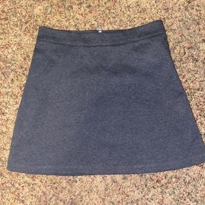 Skirt with zipper on the back